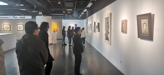 展览现场2 .jpg