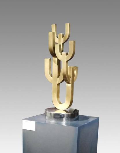 ▼教学课程 平面构成, 立体构成,计算机雕塑设计,石雕技法普修,石雕